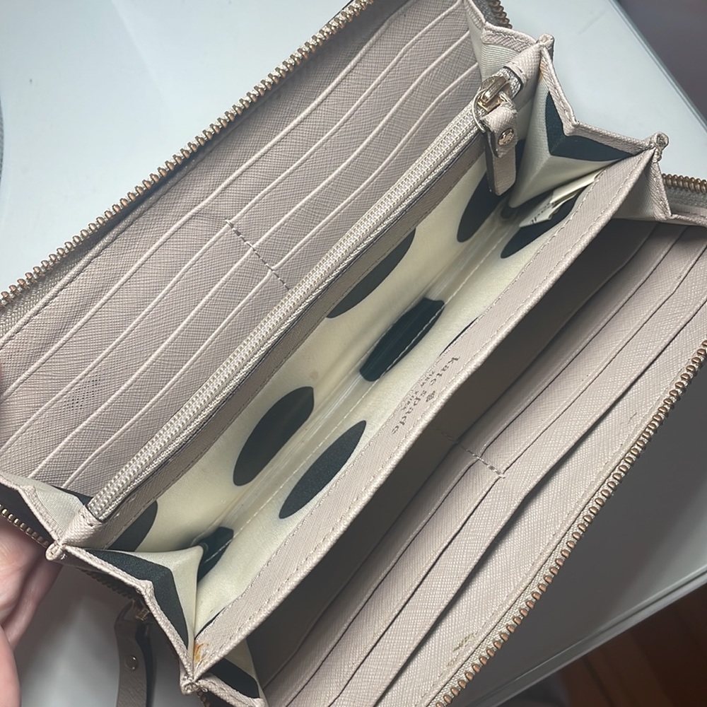 Kate Spade wallet - Picture 3 of 4